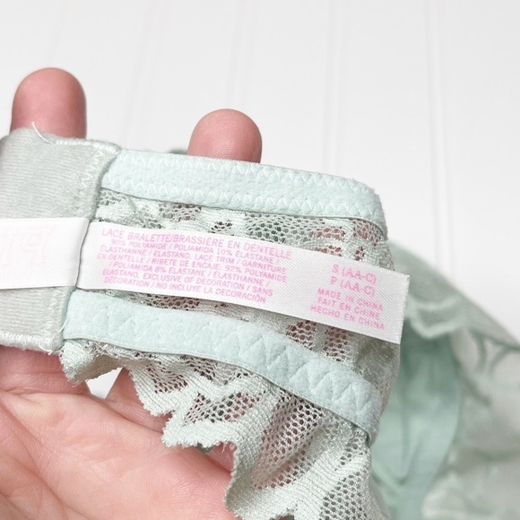 PINK Victorias Secret Lace Bralette - Picture 5 of 5